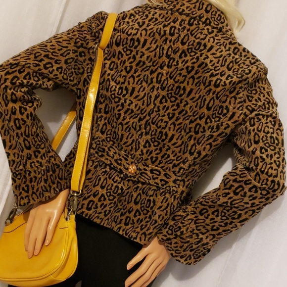 SOLD IN LOT ONLY - Picture 6 of 7